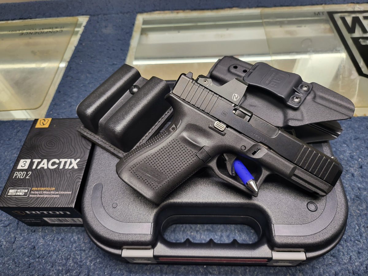 GLOCK G19 GEN 5 9MM 15RDS X 3 EN CAJA. CON MIRA Y BAQUETAS, $1000 INVERTIDOS